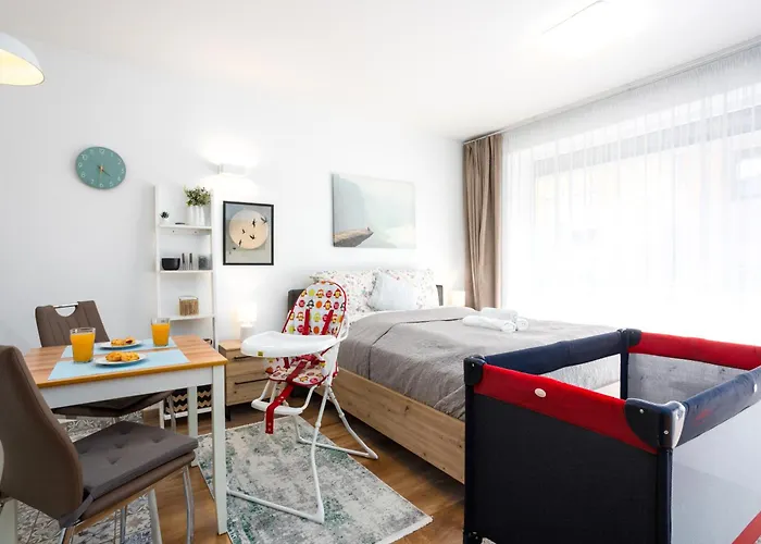 Vivid With Balcony With Free Private Parking Appartamento Budapest