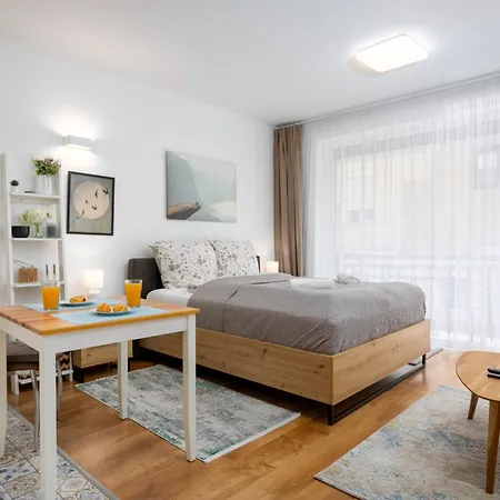 Apartmán Vivid With Balcony With Free Private Parking Budapešť