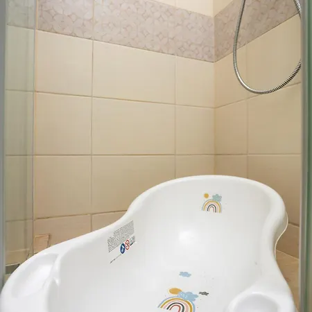 Vivid With Balcony With Free Private Parking Apartmán Budapešť