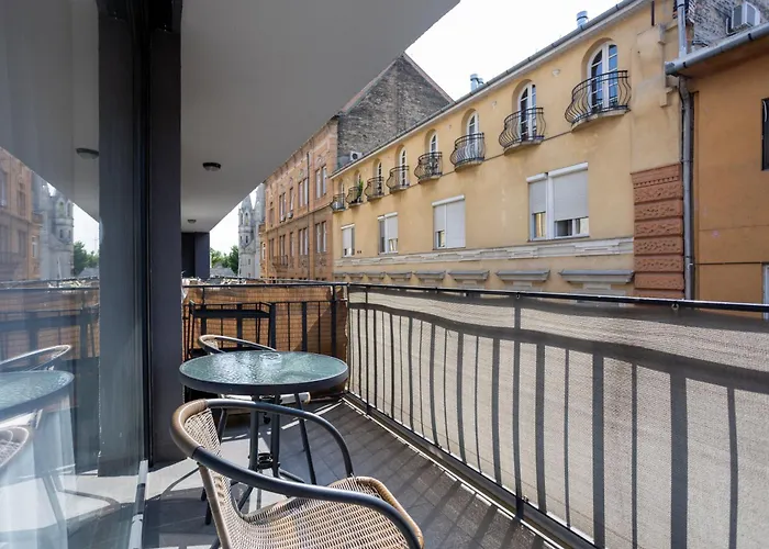 Appartement Vivid With Balcony With Free Private Parking
