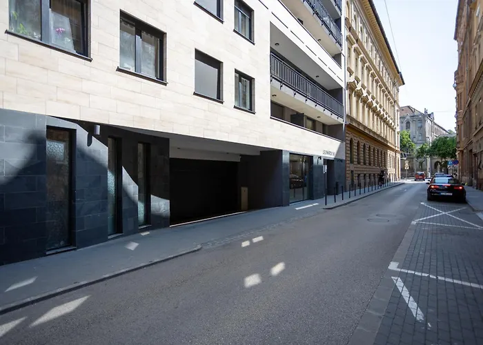 Vivid With Balcony With Free Private Parking Appartement Budapest