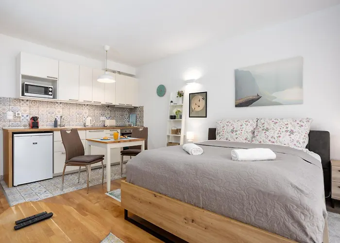 Vivid With Balcony With Free Private Parking Budapest