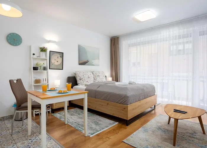 Apartamento Vivid With Balcony With Free Private Parking Budapest